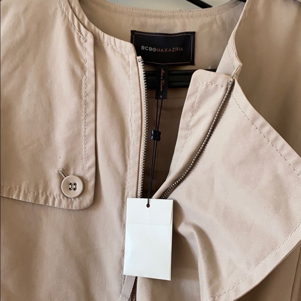 BCBGMAXAZRIA trench coat - Picture 7 of 7